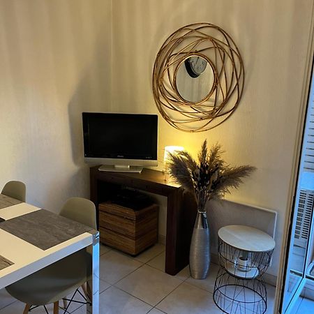 Appartement T2 Avec Terrasse Centre Ville D'Aix En Provence Aix-en-Provence Luaran gambar