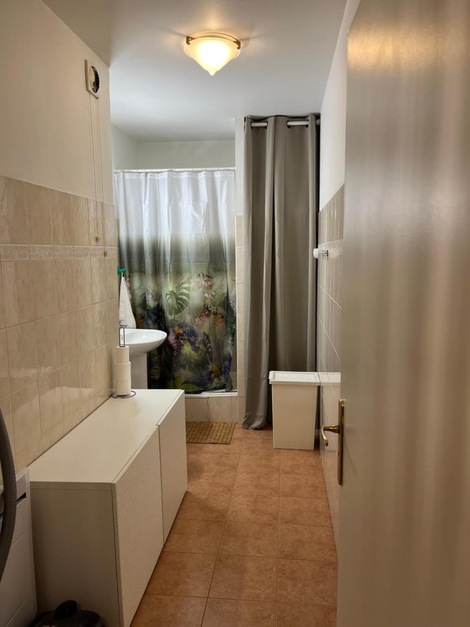 Appartement T2 Avec Terrasse Centre Ville D'Aix En Provence Aix-en-Provence Luaran gambar