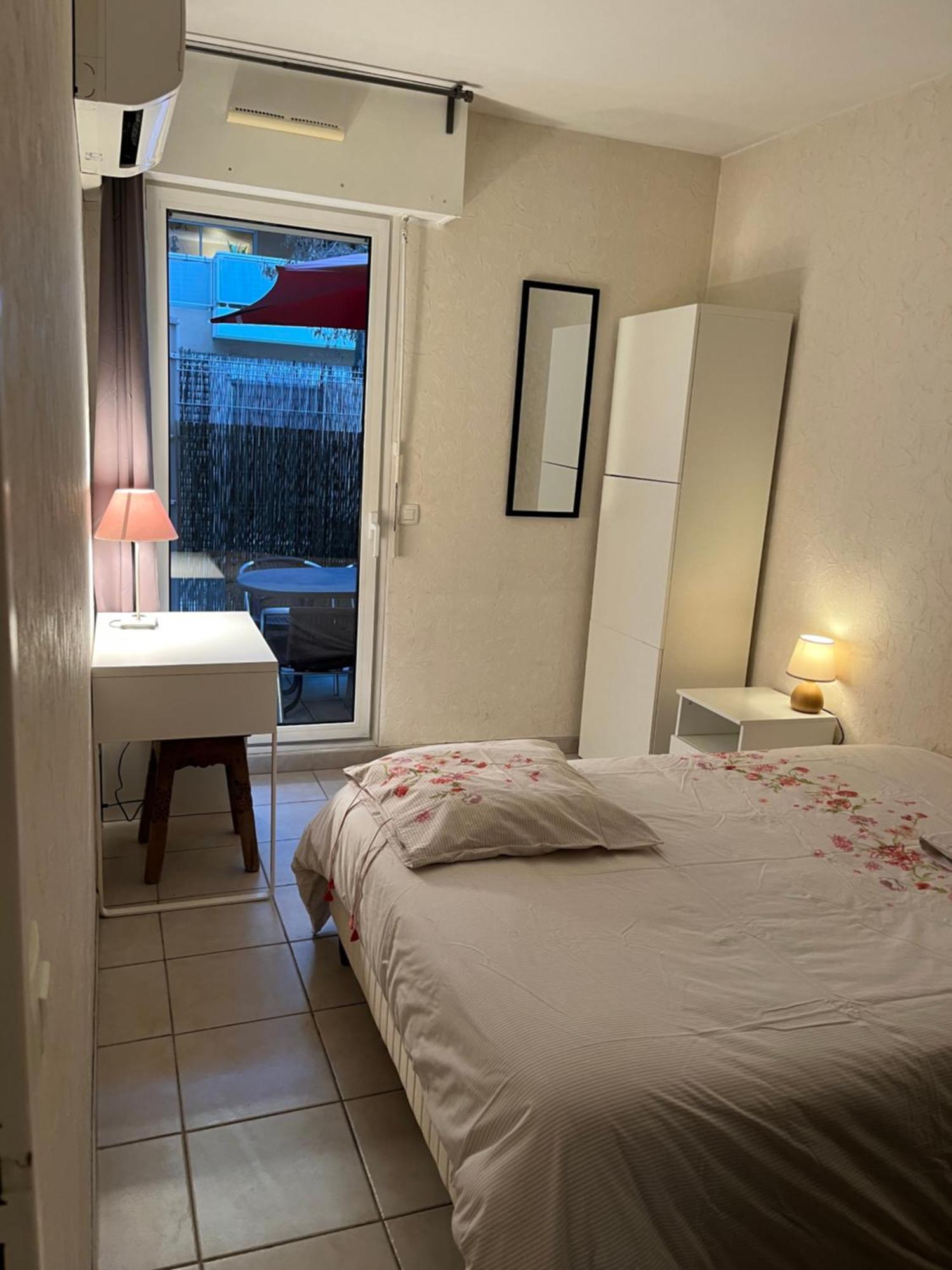 Appartement T2 Avec Terrasse Centre Ville D'Aix En Provence Aix-en-Provence Luaran gambar