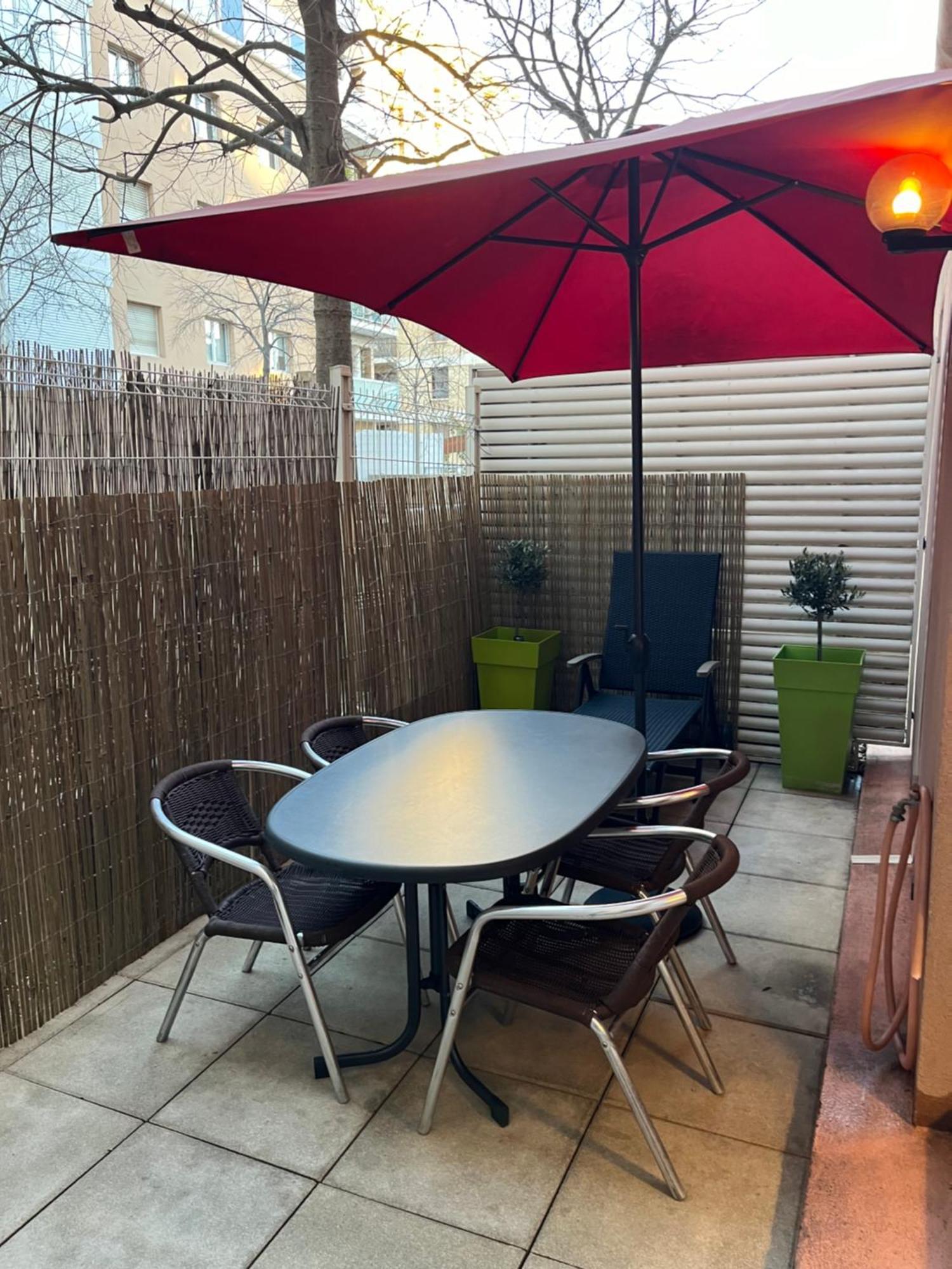 Appartement T2 Avec Terrasse Centre Ville D'Aix En Provence Aix-en-Provence Luaran gambar